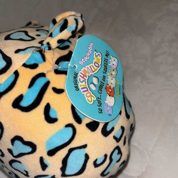 Leopard Stackable Squishmallow - Picture 2 of 2